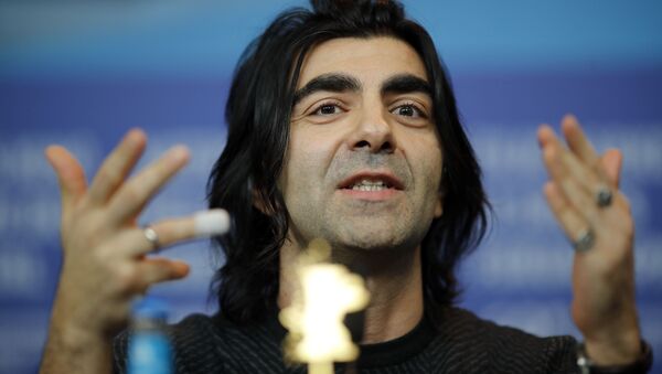 Senarist, yönetmen, yapımcı Fatih Akın, basın toplantısıyla 69'uncu Berlinale'de yarışan Der Goldene Handschuh (The Golden Glove/Altın Eldiven) filmini tanıttı. - Sputnik Türkiye