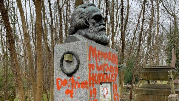 Karl Marx'ın mezarına ikinci saldırı - Sputnik Türkiye