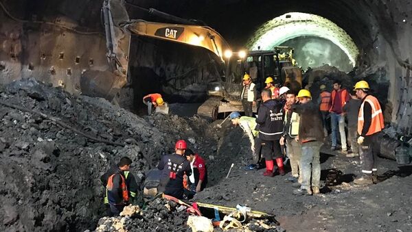 Denizli'de tünel inşaatında göçük: 1 ölü - Sputnik Türkiye