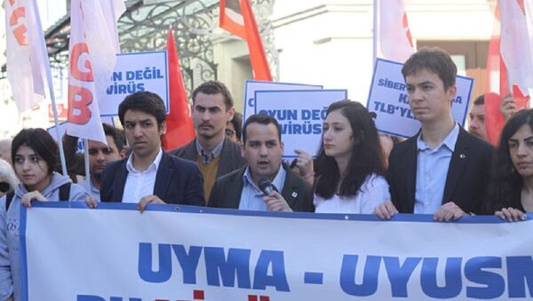 Türkiye Liseliler Birliği - Sputnik Türkiye