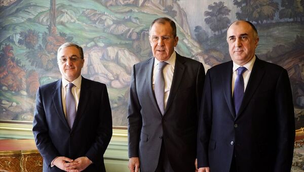 Rusya, Ermenistan ve Azerbaycan dışişleri bakanları Moskova’da bir araya geldi - Sputnik Türkiye