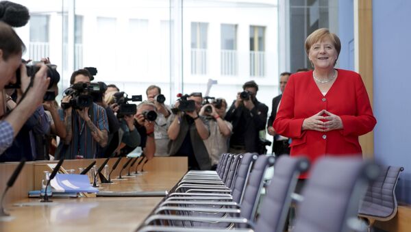 Almanya Başbakanı Angela Merkel - yıllık yaz dönemi basın toplantısı - Sputnik Türkiye