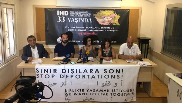 Birlikte Yaşamak İstiyoruz İnisiyatifi'nin 'Sınır Dışıları İki Haftası' raporu basın toplantısı - Sputnik Türkiye