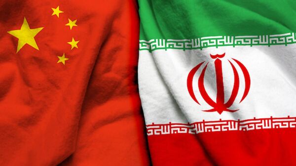 Çin İran bayrakları - Sputnik Türkiye