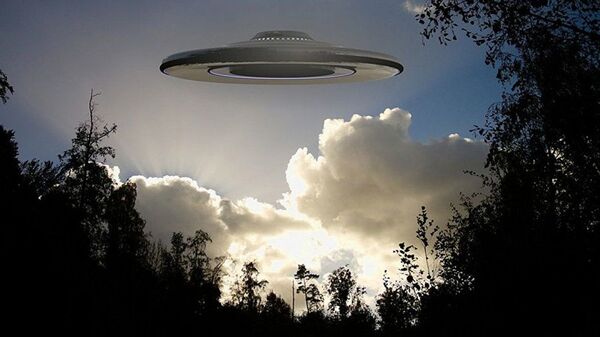 ABD Donanması, ilk kez 'UFO' videolarının varlığını kabul etti: 'Tanımlanamayan Hava Fenomenleri'  - Sputnik Türkiye