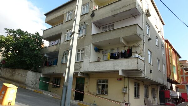 Pendik’te tahliye edilen bina havadan görüntülendi - Sputnik Türkiye
