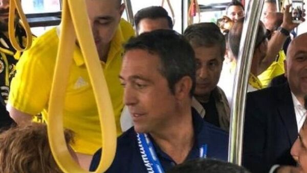 Ali Koç metrobüs - Sputnik Türkiye