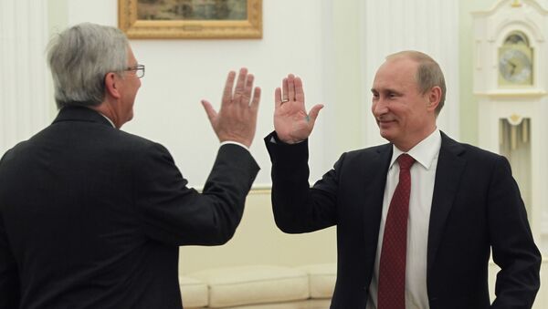Rusya Devlet Başkanı  Vladimir Putin ve Jean-Claude Juncker  - Sputnik Türkiye