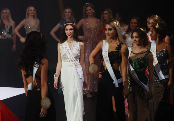 Moskova'da Miss Fashion 2019 Kainat Tanrıçası Uluslararası Güzellik Yarışması - Sputnik Türkiye