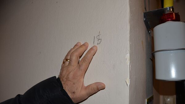 Mersin'de evlere numara yazılması - Sputnik Türkiye