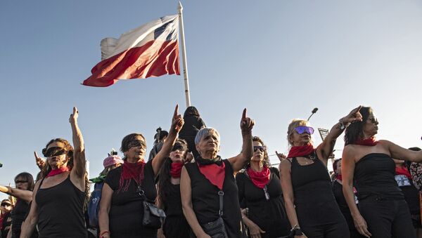 Şili'de kadın eylemi - Sputnik Türkiye