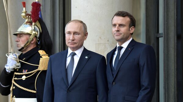 Emmanuel Macron - Vladimir Putin - Sputnik Türkiye