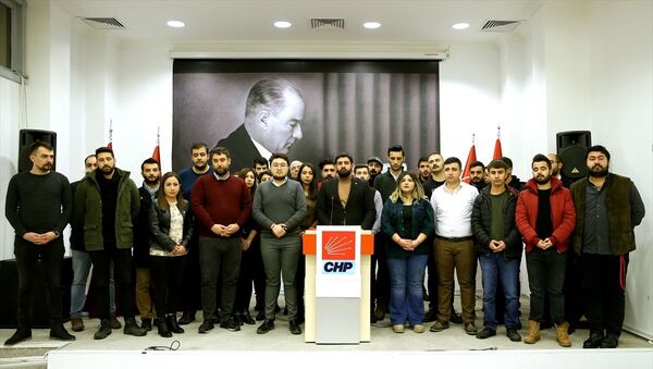 CHP Ankara İl Gençlik Kolları Başkanı Deniz Bozkurt  - Sputnik Türkiye