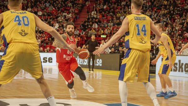 Türkiye A Milli Erkek Basketbol Takımı, 2021 Avrupa Şampiyonası (EuroBasket 2021) Elemeleri D Grubu'ndaki ikinci maçında deplasmanda İsveç'e 87-80 yenildi. - Sputnik Türkiye