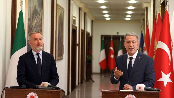 Milli Savunma Bakanı Hulusi Akar, İtalyan mevkidaşı Guerini - Sputnik Türkiye